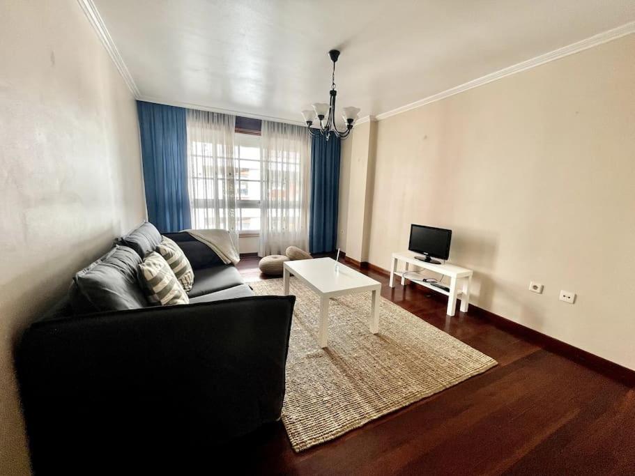Agradable Apartamento Centrico En Cangas Экстерьер фото